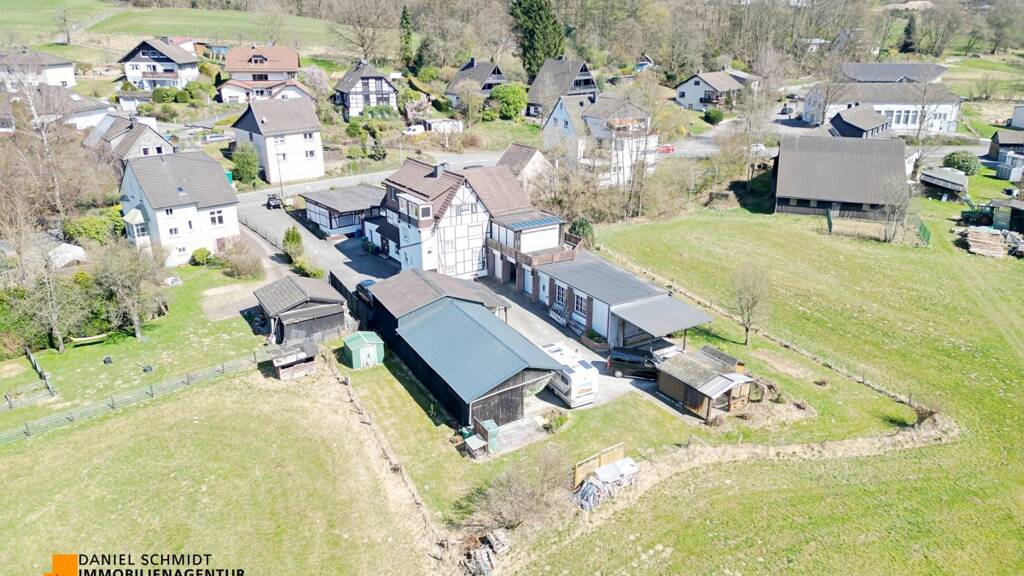 Haus zum Kauf 549.000 € 9 Zimmer 204 m² 3.767 m² Grundstück Kotthausen Marienheide / Kotthausen 51709