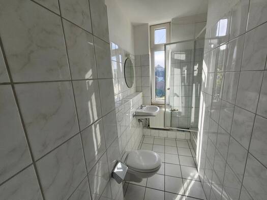 Wohnung zur Miete 400 € 2 Zimmer 57 m² Geschoss 2/3 frei ab sofort Heppens Wilhelmshaven 26384