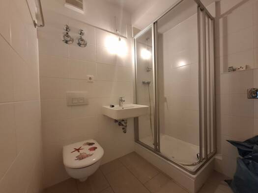 Wohnung zur Miete 505 € 2 Zimmer 64,1 m² 2. Geschoss frei ab 01.10.2026 Senftenberger Ring 78 Märkisches Viertel Reinickendorf 13435