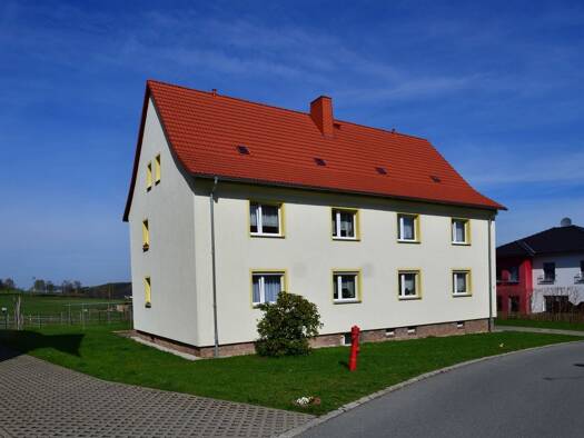 Wohnung zur Miete 469 € 3 Zimmer 67 m² 1. Geschoss frei ab 01.08.2026 Ph.-Müller-Str. 2 Hohndorf 09394