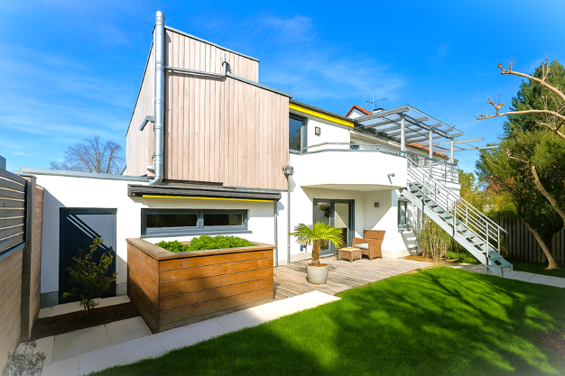 Haus zum Kauf 890.000 € 6,5 Zimmer 149,5 m² 366 m² Grundstück Jesingen Kirchheim - Jesingen 73230