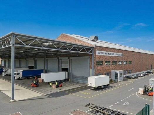 Produktionshalle zur Miete provisionsfrei 5.000 m² Lagerfläche teilbar von 700 m² bis 5.000 m² Röthenbach b Schweinau Stein 90475