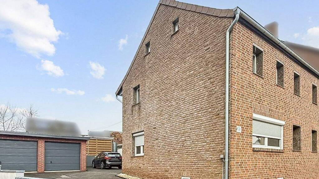 Mehrfamilienhaus zum Kauf 299.000 € 8 Zimmer 160 m² 632 m² Grundstück Arsbeck Wegberg 41844