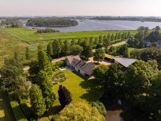 Haus zum Kauf 3.300.000 € 7 Zimmer 462 m² 8.255 m² Grundstück botsholsedwarsweg 3 De Ronde Venen 3646 AJ