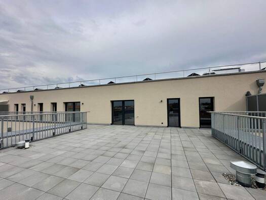 Wohnung zur Miete - Erstbezug 1.955 € 3 Zimmer 130,4 m² 5. Geschoss frei ab sofort Kunigundenstraße 9 St Leonhard Nürnberg 90439