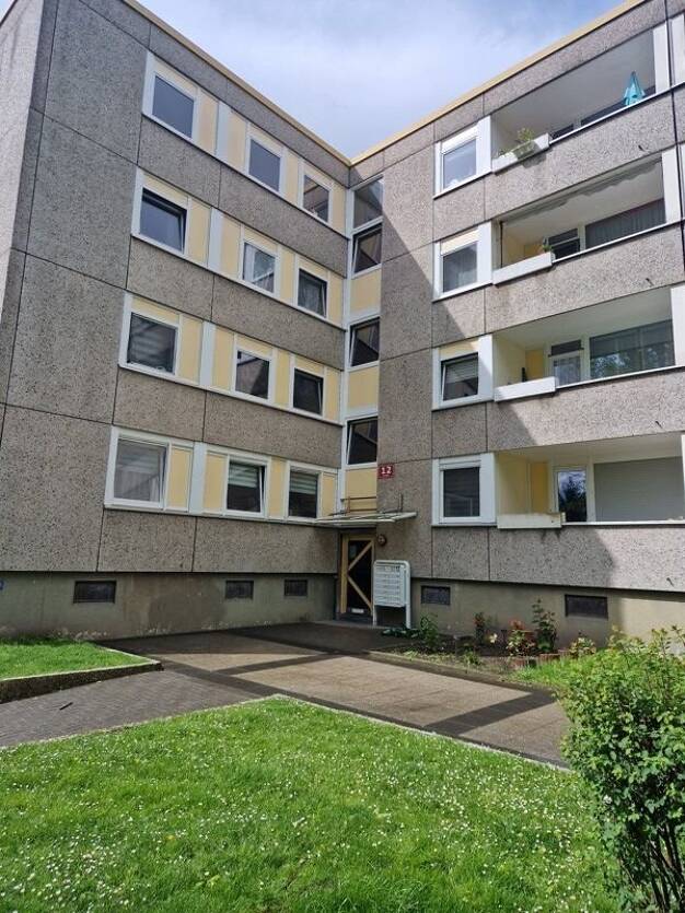 Wohnung zur Miete nur mit Wohnberechtigungsschein 358 € 3 Zimmer 75,9 m² 3. Geschoss frei ab 04.06.2025 Butzstr. 12 Nette Dortmund 44359