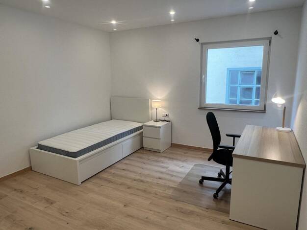 Wohnung zur Miete auf Zeit 500 € 4 Zimmer 105 m² frei ab sofort Stadtmitte Esslingen am Neckar 73728