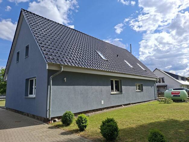Einfamilienhaus zum Kauf provisionsfrei 320.000 € 8 Zimmer 216 m² 1.195 m² Grundstück Neubauerngasse 1 Weisdin Blumenholz 17237