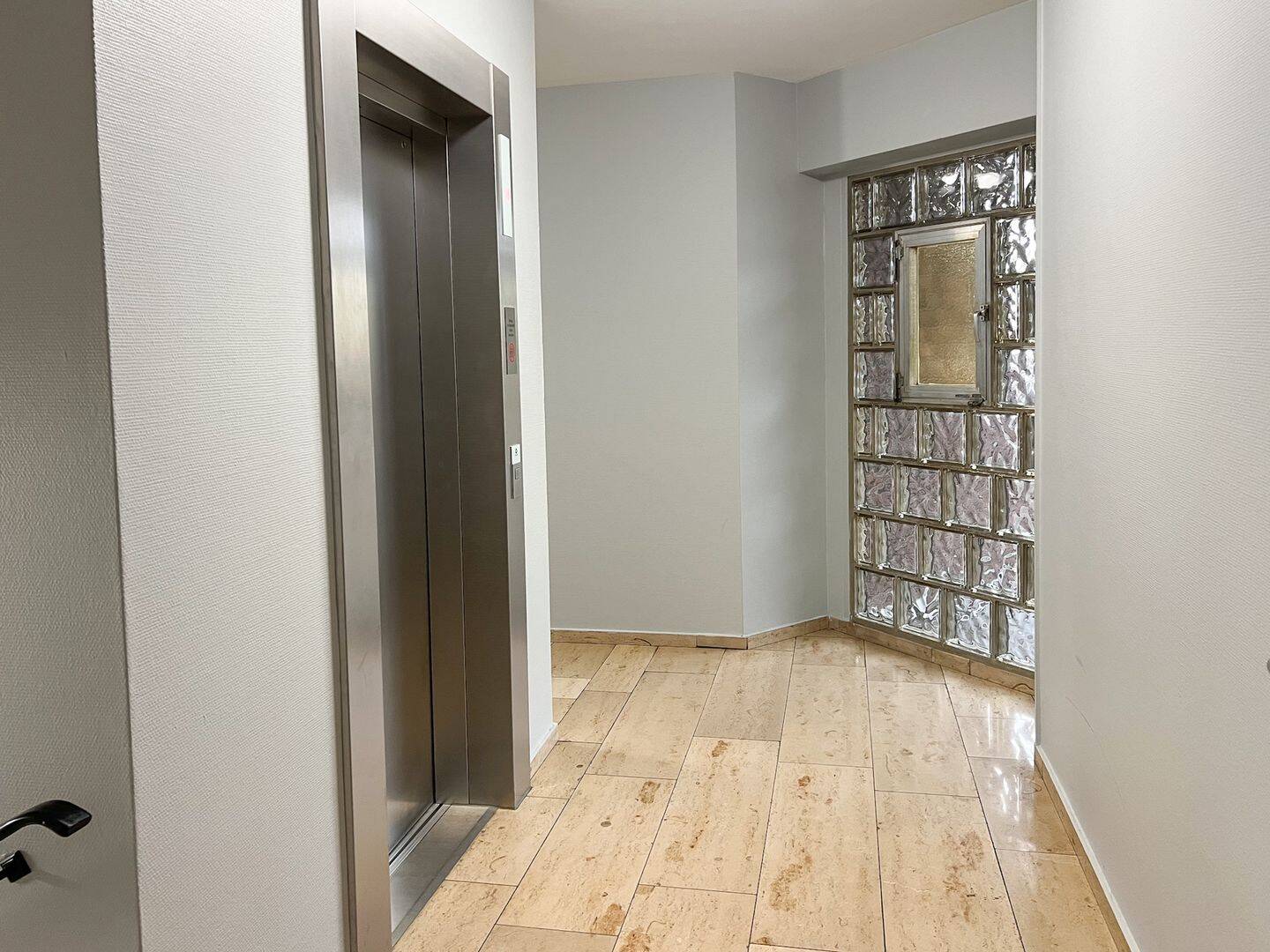 Property thumbnail 16