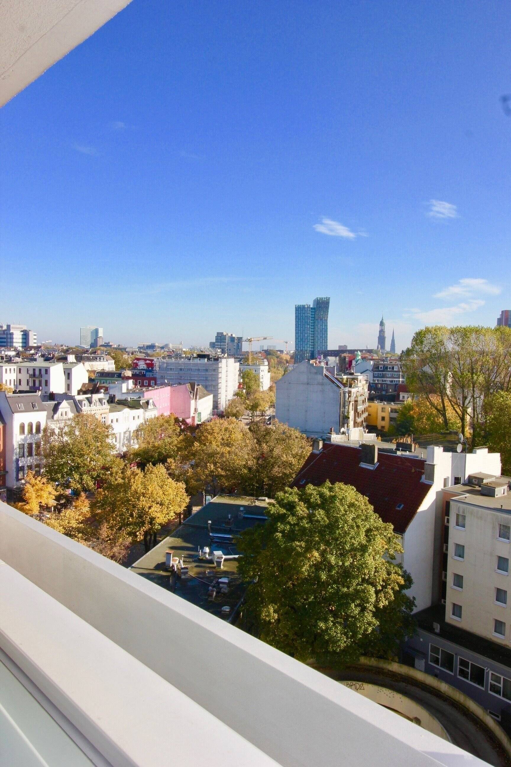 WEITBLICK Luxuswohnung - 2 Balkone - 2 CHICE Bäder - Whirlpool - mitten auf der legendären REEPERBAHN - aussergewöhnlich + besonders – Hamburg – Vorschaubild 11