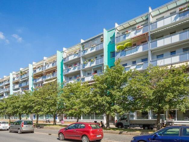 Wohnung zur Miete 659 € 4 Zimmer 77,5 m² 3. Geschoss frei ab 17.10.2026 Finsterwalder Straße 37 Prohlis-Süd Dresden 01239