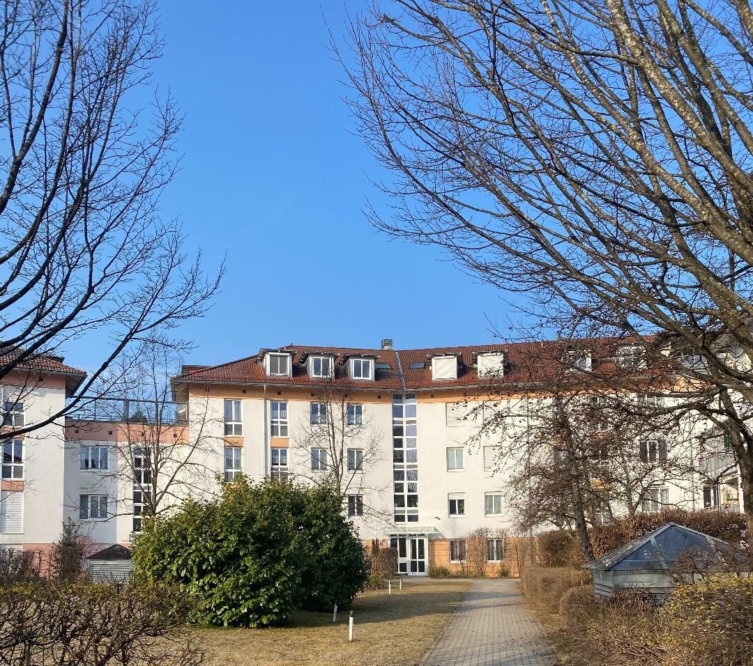 Wohnung zur Miete 1.100 € 2 Zimmer 57 m²<br/>Wohnfläche 1.<br/>Geschoss 01.04.2025<br/>Verfügbarkeit Taufkirchen Taufkirchen 82024