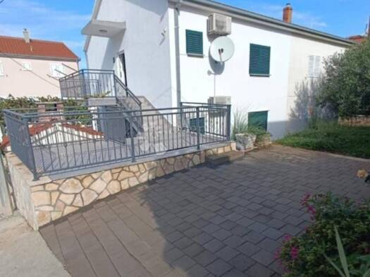 Haus zum Kauf 420.000 € 6 Zimmer 100 m² Okrug Gornji, Okrug Okrug Donji