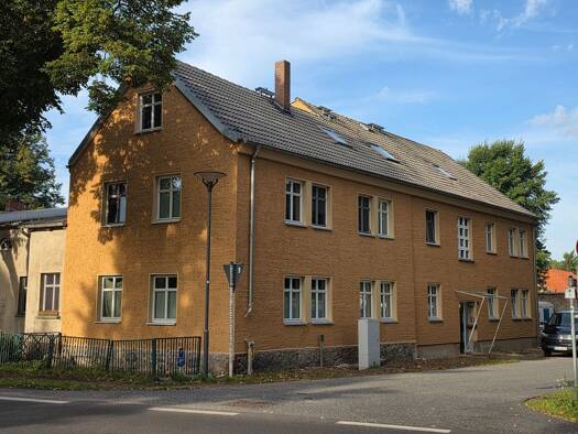 Wohnung zur Miete 500 € 3 Zimmer 71 m² Geschoss 1/2 frei ab sofort Neuhardenberg Neuhardenberg 15320