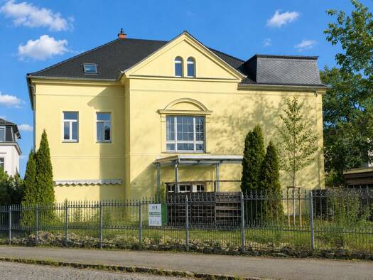 Medizinisches Gebäude zum Kauf 690.000 € 566 m² Bürofläche Oschatz Oschatz 04758