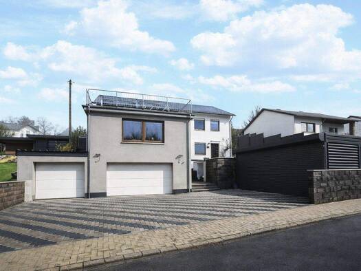 Haus zum Kauf 439.000 € 7 Zimmer 250 m² 597 m² Grundstück Hermeskeil 54411