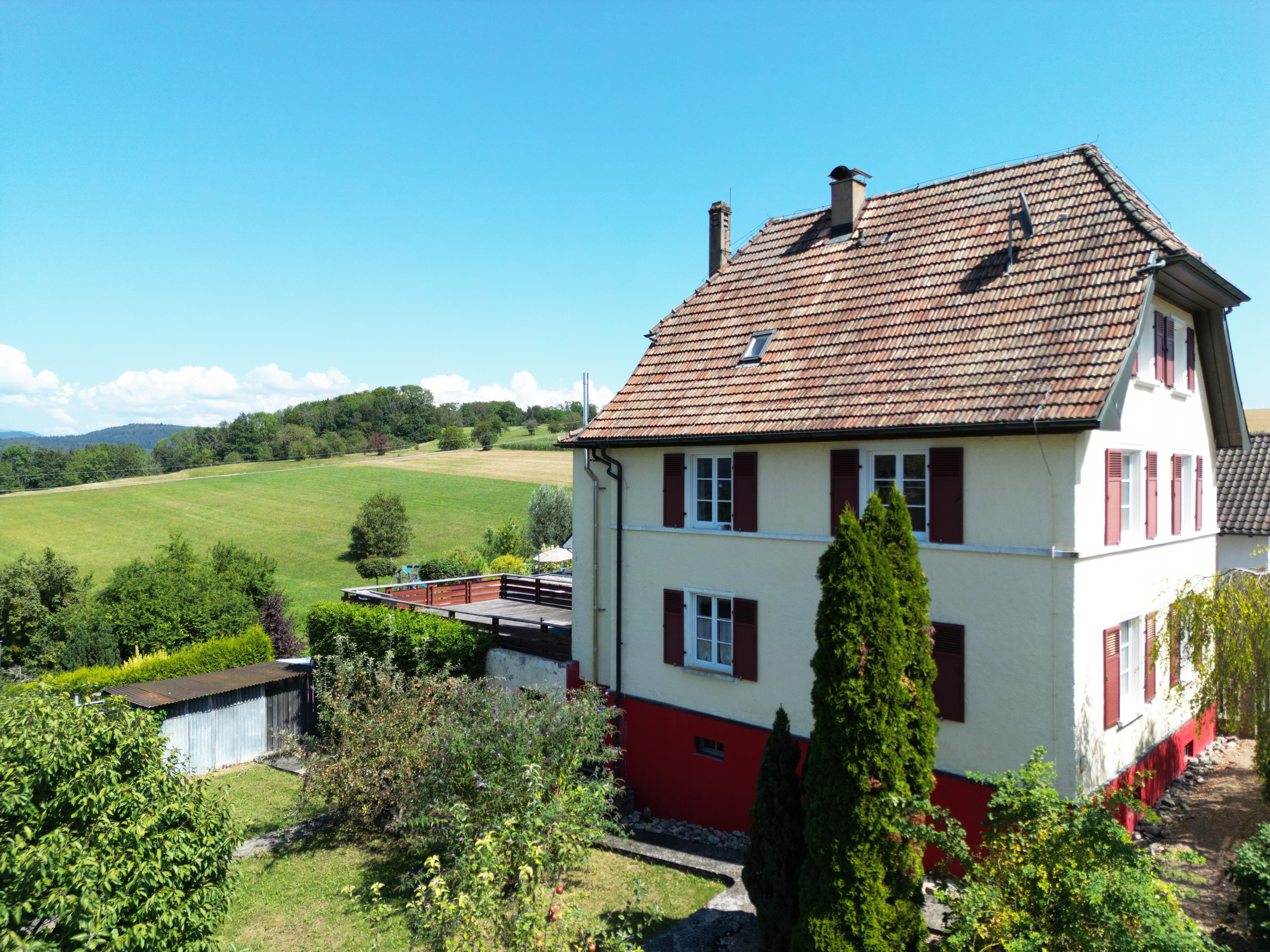 Einfamilienhaus zum Kauf 690.000 € 6 Zimmer 200 m²<br/>Wohnfläche 850 m²<br/>Grundstück ab sofort<br/>Verfügbarkeit Hüsingen Steinen 79585