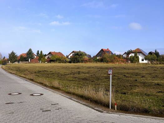 Grundstück zum Kauf provisionsfrei 85.000 € 1.090 m² Grundstück frei ab sofort Hoher Weg Theuma 08541