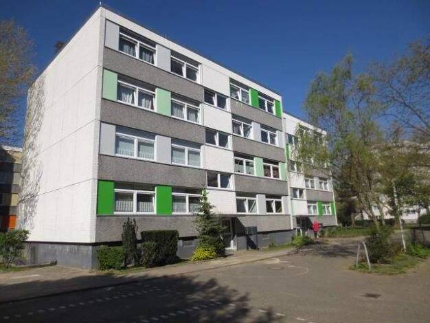 Wohnung zur Miete 740 € 3 Zimmer 81 m² 2. Geschoss frei ab 14.03.2026 Fohlenkampstraße 26a Kurl Dortmund 44319