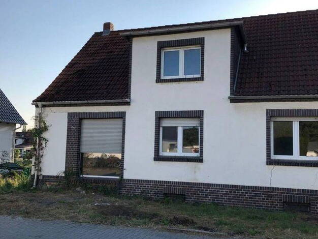 Einfamilienhaus zum Kauf provisionsfrei 95.000 € 8 Zimmer 250 m² 1.036 m² Grundstück Zscherndorf Sandersdorf-Brehna 06792