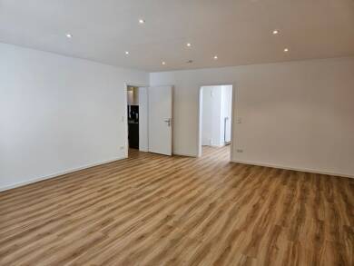 Wohnung zur Miete 840 € 1,5 Zimmer 50 m² Geschoss 1/4 Erlangen-Ost Erlangen 91052