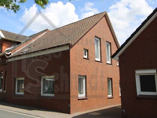 Einfamilienhaus zum Kauf 148.000 € 5 Zimmer 156 m² 685 m² Grundstück Weener 26826