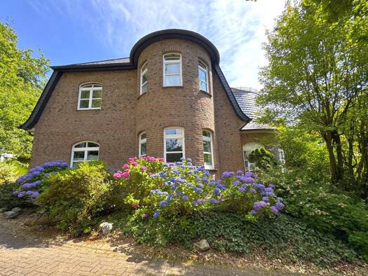 Einfamilienhaus zum Kauf provisionsfrei 1.499.999 € 6 Zimmer 325 m² 2.037 m² Grundstück Höhr-Grenzhausen 56203