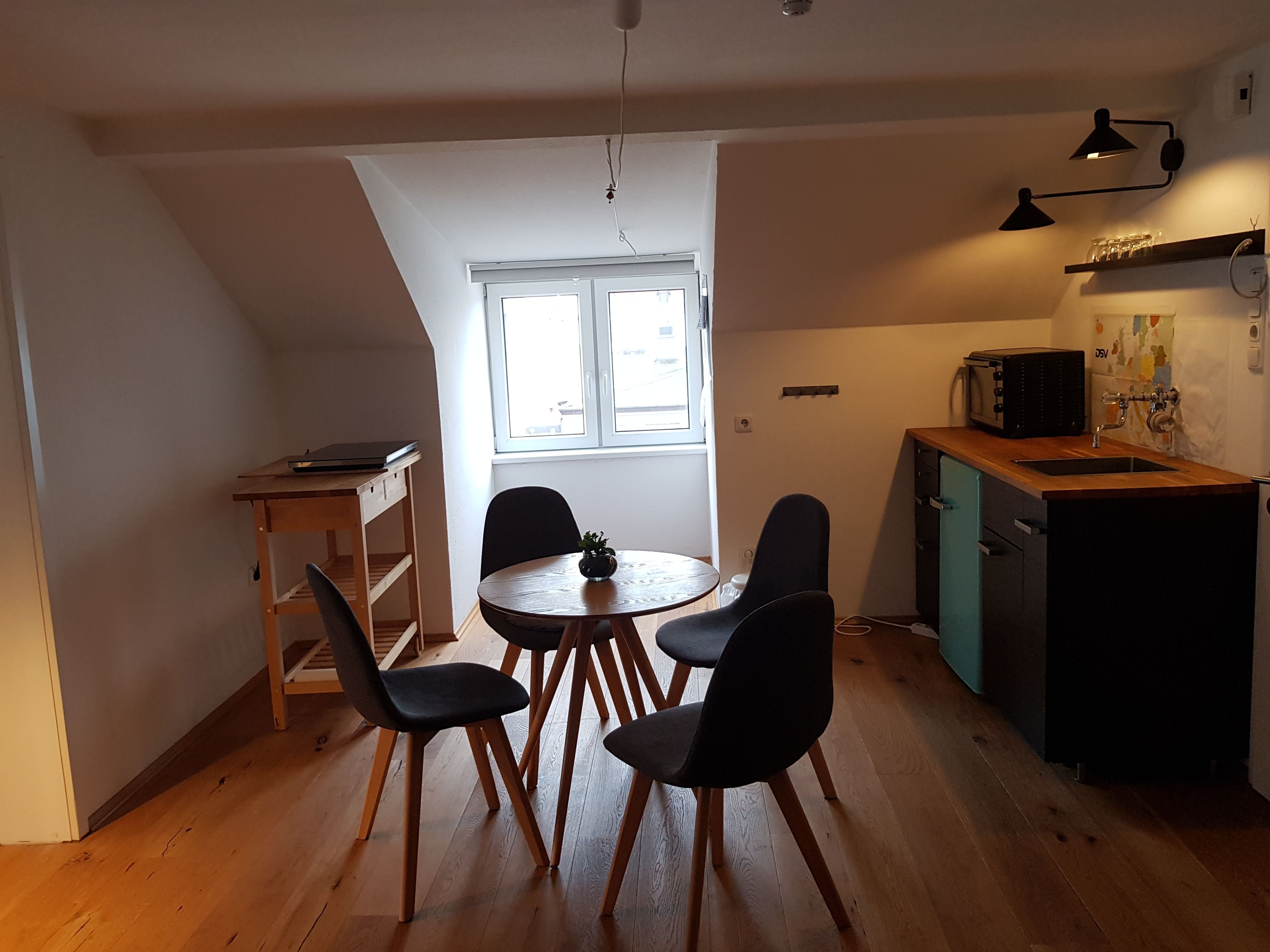 Penthouse zur Miete 680 € 2 Zimmer 36 m²<br/>Wohnfläche 5.<br/>Geschoss Bahnhofstraße Planungsbezirk 104 Straubing 94315