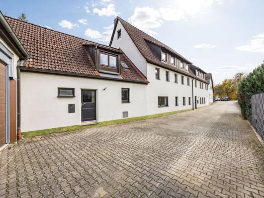 Mehrfamilienhaus zum Kauf als Kapitalanlage geeignet 645.000 € 15 Zimmer 407 m² 689 m² Grundstück Henfenfeld 91239