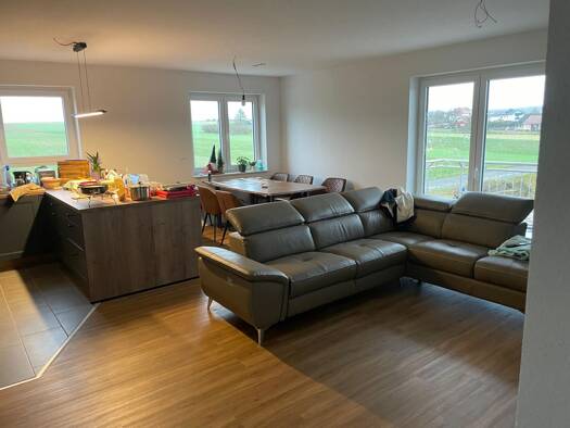 Wohnung zur Miete 995 € 4 Zimmer 90 m² Geschoss 1/4 frei ab 01.01.2027 Calden Calden 34379