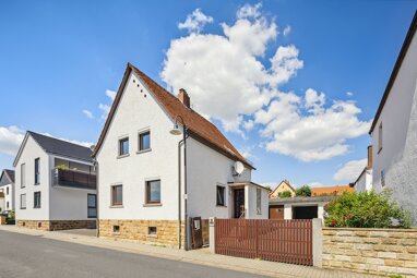 Einfamilienhaus zum Kauf 325.000 € 3,5 Zimmer 92 m² 834 m² Grundstück Steinfurth Bad Nauheim 61231