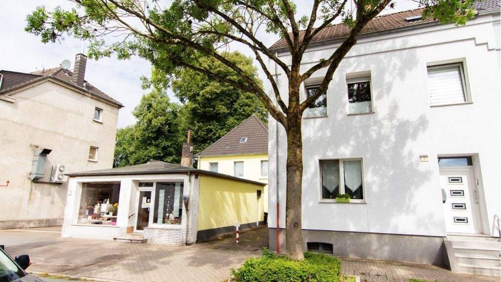 Mehrfamilienhaus zum Kauf 410.000 € 14 Zimmer 390 m² 385 m² Grundstück Schwerin Castrop-Rauxel 44577