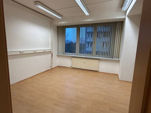 Praxis zur Miete provisionsfrei 1 Zimmer 50,3 m² Bürofläche Oststadt Neubrandenburg 17034