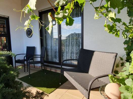 Terrassenwohnung zur Miete 420 € 1 Zimmer 33 m² Geschoss EG/2 frei ab sofort Kirchehrenbach 91356