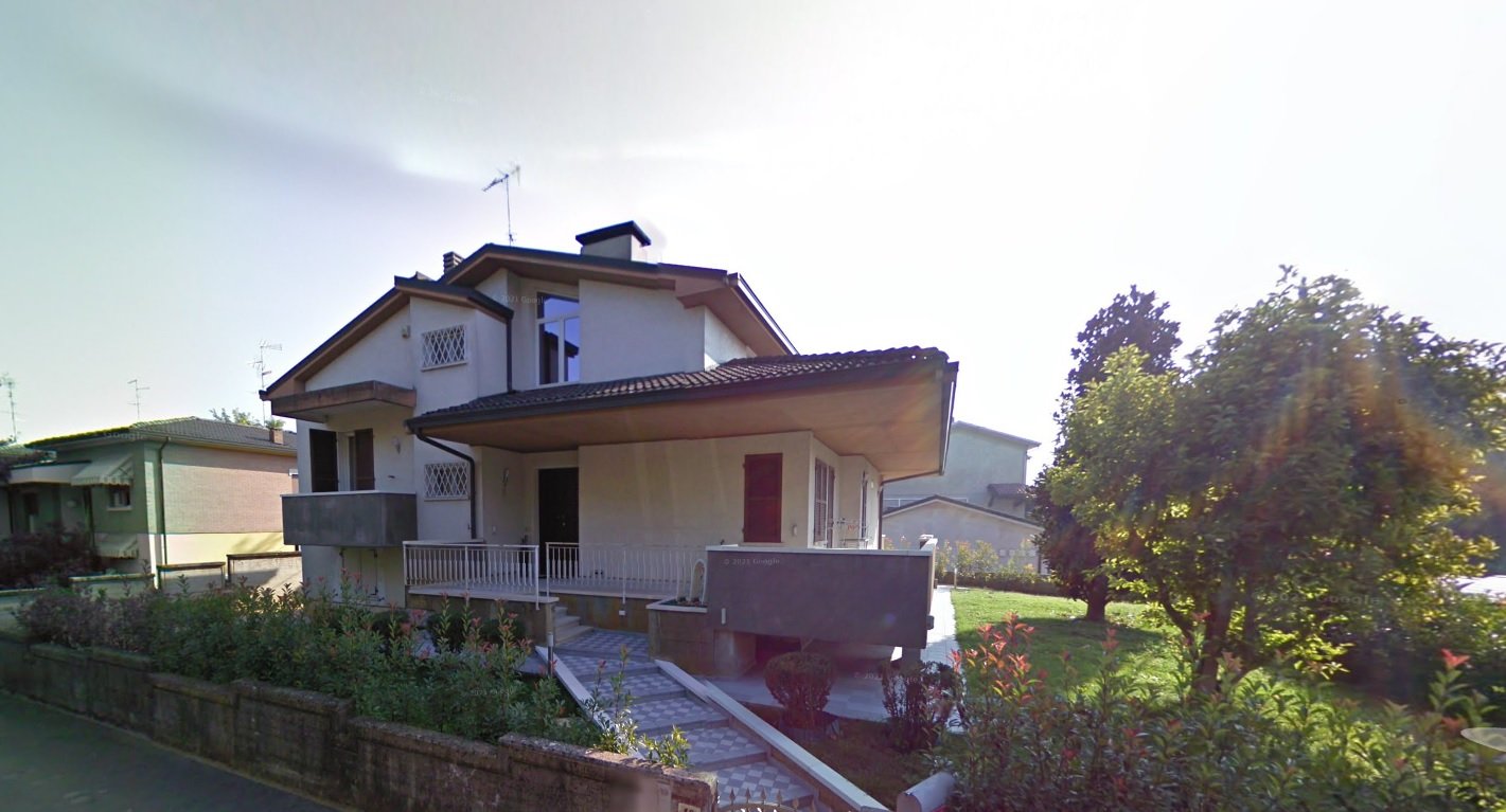 Villa zum Kauf 380.000 € 6 Zimmer 280 m²<br/>Wohnfläche 500 m²<br/>Grundstück ab sofort<br/>Verfügbarkeit Viale Goffredo Mameli Reggiolo