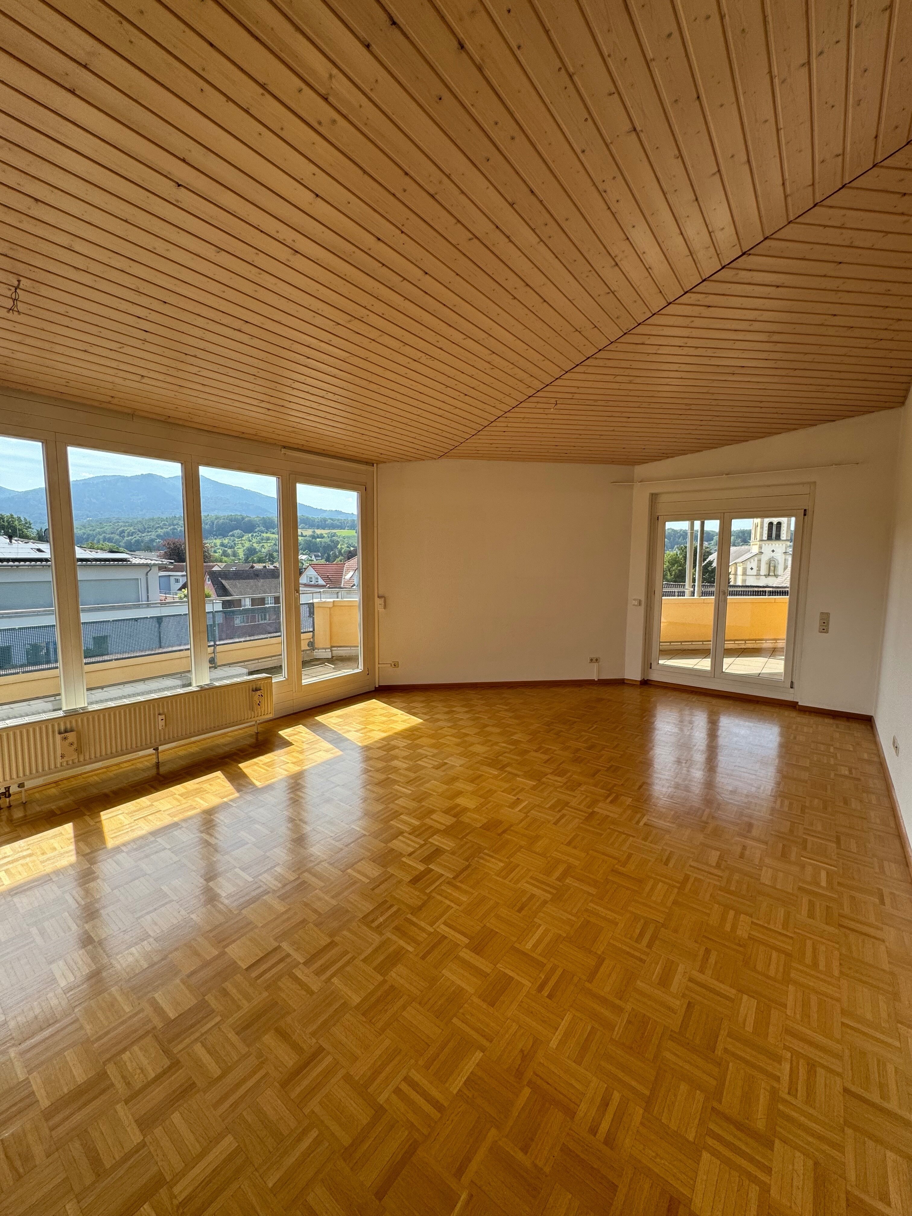 Penthouse zur Miete 1.020 € 2 Zimmer 101,8 m²<br/>Wohnfläche 4.<br/>Geschoss ab sofort<br/>Verfügbarkeit Müllheim Müllheim im Markgräflerland 79379