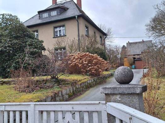 Einfamilienhaus zum Kauf 149.000 € 5 Zimmer 132 m² 1.244 m² Grundstück frei ab sofort Weißbach Langenweißbach 08134