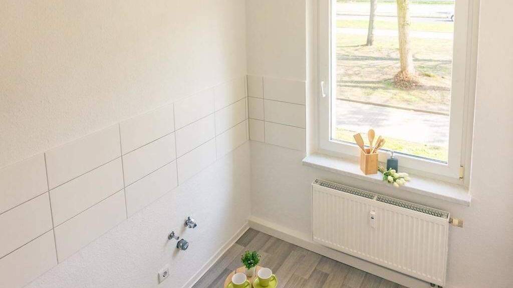 Wohnung zur Miete 420 € 3 Zimmer 61,2 m² 1. Geschoss frei ab 01.08.2026 Blankenburgstr. 9 Furth Chemnitz 09114