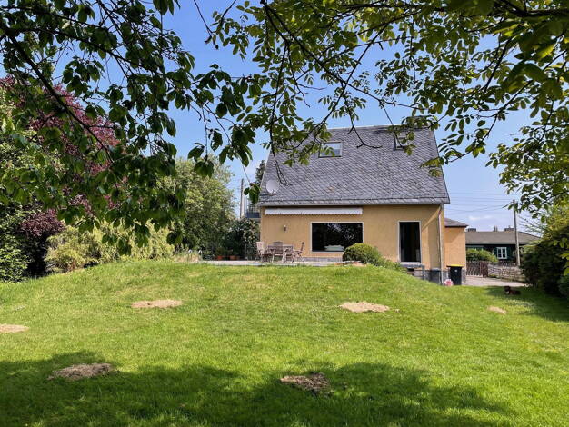 Einfamilienhaus zum Kauf provisionsfrei 325.000 € 5 Zimmer 120 m² 1.250 m² Grundstück Weißenborn 323 Zwickau 08058