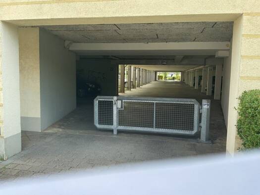 Carport zur Miete provisionsfrei 54 € Maxie-Wander-Straße 4 Kirchsteigfeld Potsdam 14480