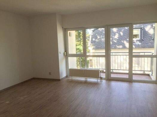 Wohnung zum Kauf als Kapitalanlage geeignet 59.000 € 3 Zimmer 70 m² Reichenbach Reichenbach 08468