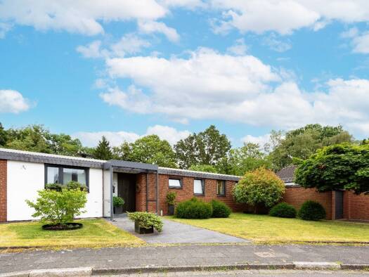 Einfamilienhaus zum Kauf 639.000 € 4 Zimmer 143 m² 1.088 m² Grundstück Steinbüchel Leverkusen 51377