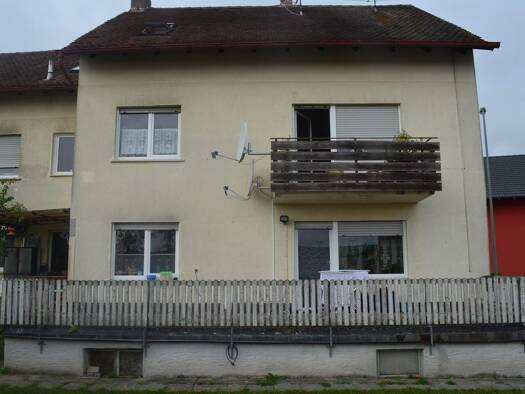 Wohnung zur Miete 1.400 € 5 Zimmer 130 m² frei ab 01.11.2026 Höchstadt Höchstadt a.d.Aisch 91315