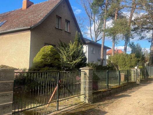 Mehrfamilienhaus zum Kauf 379.999 € 6 Zimmer 160 m² 1.040 m² Grundstück Zepernick Panketal 16341