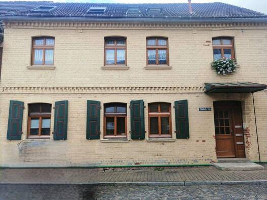 Mehrfamilienhaus zum Kauf 120.000 € 8 Zimmer 204 m² 1.110 m² Grundstück Edelstraße 1a Ottleben Ausleben / Ottleben 39393