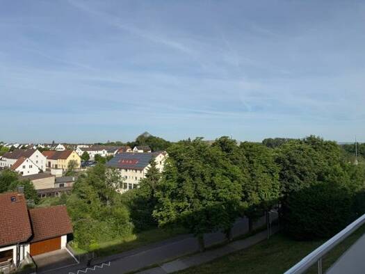 Wohnung zur Miete 1.160 € 4 Zimmer 90 m² Geschoss 2/3 frei ab sofort Leipheim 89340
