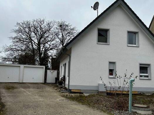 Einfamilienhaus zum Kauf provisionsfrei 199.000 € 4 Zimmer 137 m² 1.180 m² Grundstück Hasselbach Mönchsroth 91614
