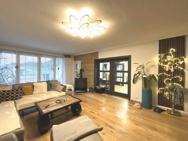 Mehrfamilienhaus zum Kauf 399.900 € 11 Zimmer 340 m² 750 m² Grundstück Frankershausen Berkatal 37297