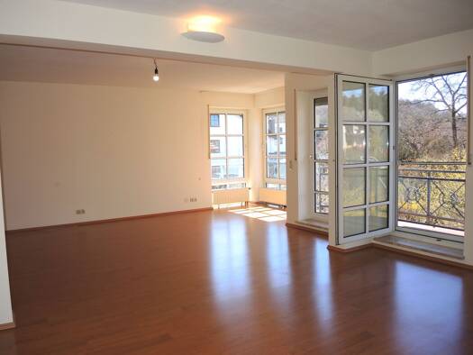 Wohnung zur Miete 900 € 4 Zimmer 135 m² 1. Geschoss frei ab sofort Bad Brückenau 97769