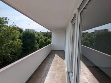 Wohnung zur Miete 1.180 € 3 Zimmer 90 m² 3. Geschoss frei ab sofort Würzburg 97076